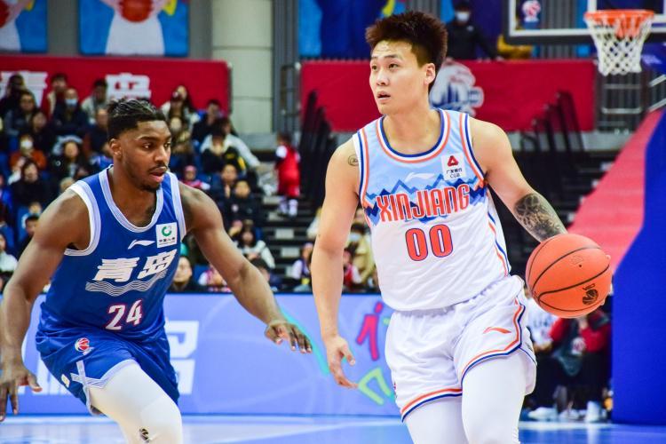 M6体育-注册信息显示赵睿是转会 因此新疆和赵睿是先终止D类合同再签C类